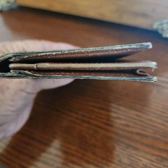 Louis Vuitton Monogram Checkbook Wallet - Picture 11 of 14